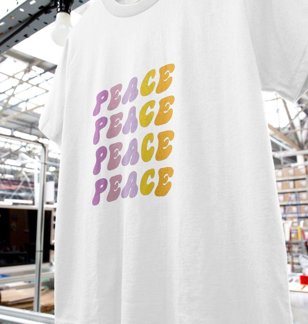 Women's Retrochic Crop Tee – Eco Glam, Reimagined