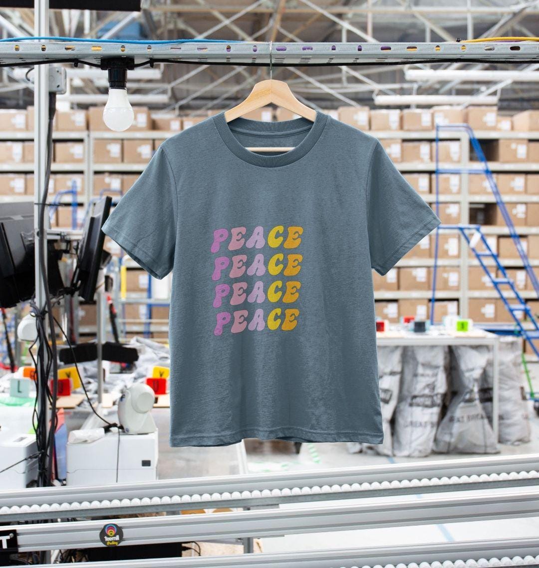 Women's Retrochic Crop Tee – Eco Glam, Reimagined